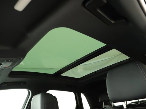 New 2025 Audi Q3 2.0T Premium image 26