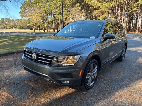 Used 2020 Volkswagen Tiguan SEL image 7
