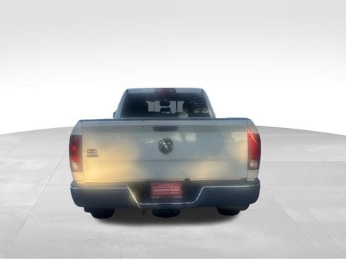 Used 2016 RAM 1500 Classic SLT RWD image 4