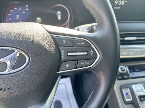 Used 2022 Hyundai Palisade Limited FWD image 18