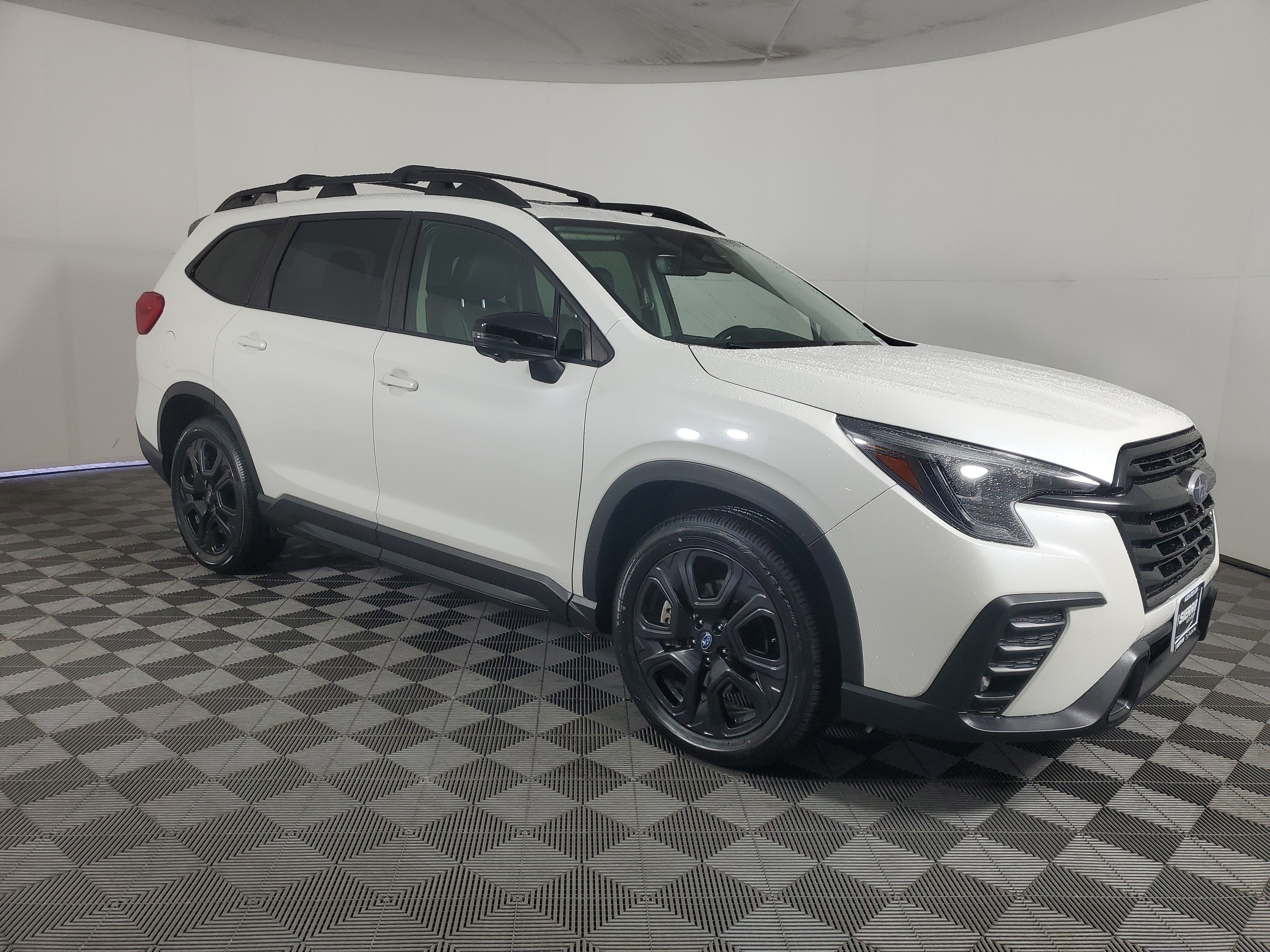 Used 2023 Subaru Ascent Onyx Edition Limited AWD/4WD image 2