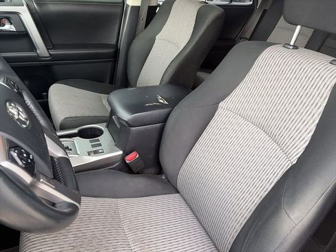 Used 2015 Toyota 4Runner SR5 RWD image 12