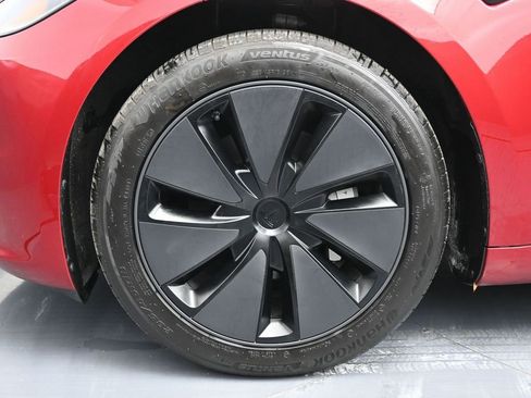 Used 2024 Tesla Model 3 Standard Range image 10