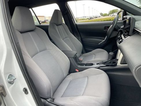 Used 2023 Toyota Corolla Cross AWD Hybrid image 25