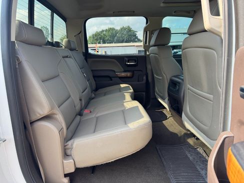 Used 2015 GMC Sierra 3500 SLT AWD/4WD image 17