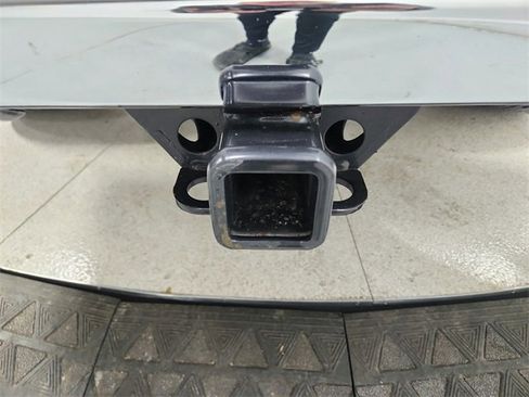 Used 2024 Chevrolet Silverado 1500 LT image 40