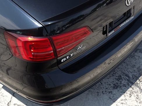 Used 2017 Volkswagen Jetta GLI FWD image 37