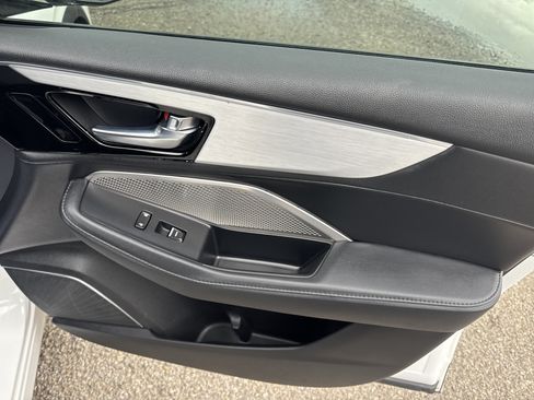 Used 2023 Acura MDX FWD image 18