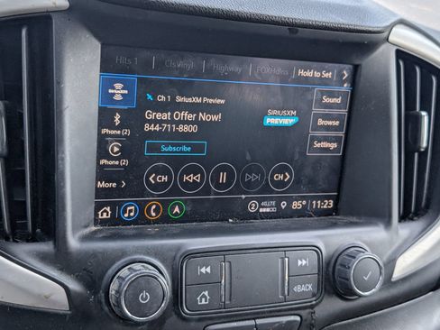Used 2022 GMC Terrain SLE w/ Driver Convenience Package FWD image 11