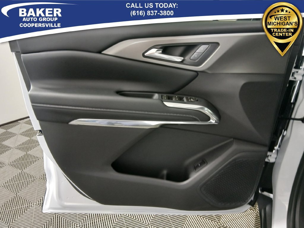 New 2027 Chevrolet Traverse LT w/ Sun and Wheel Package AWD/4WD image 20