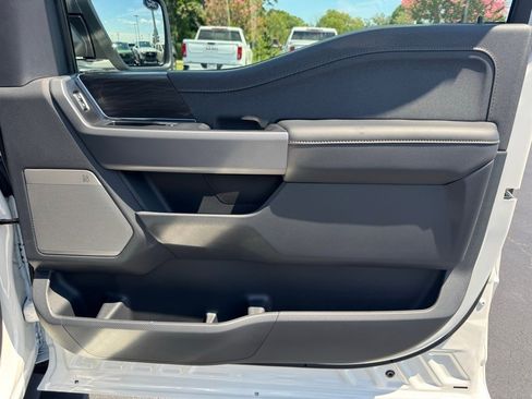 New 2025 Ford F150 Lariat w/ Equipment Group 501A Mid image 26