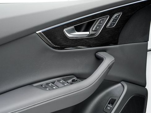 New 2026 Audi Q8 Premium Plus image 8