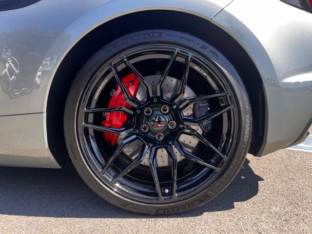 Used 2024 Chevrolet Corvette Z06 RWD image 13