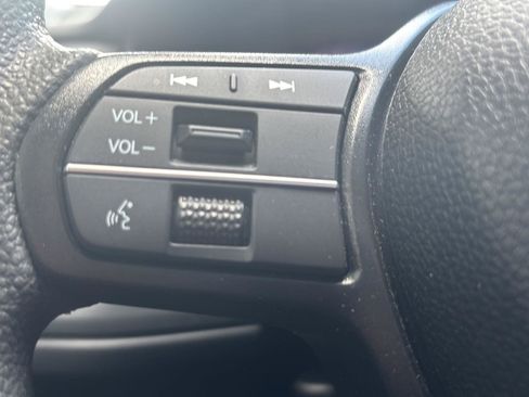 Used 2024 Honda Accord EX image 9