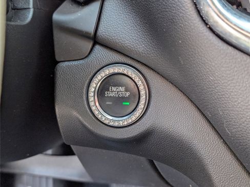 Used 2022 Chevrolet Equinox LT AWD/4WD image 24