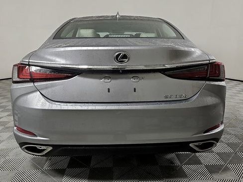 Certified 2025 Lexus ES 350 w/ Premium Package image 5