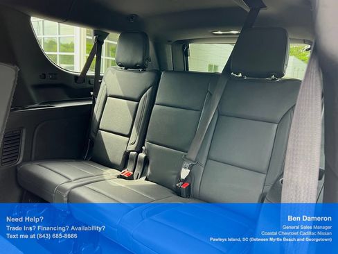 Used 2022 Chevrolet Suburban LT AWD/4WD image 19