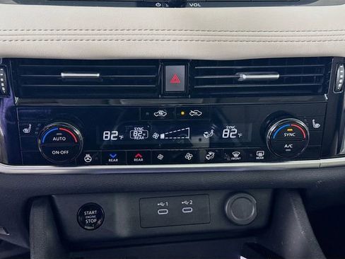Used 2025 Nissan Rogue SL w/ Tech Package AWD/4WD image 20