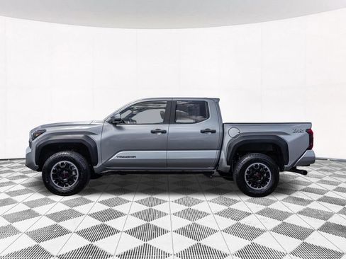 Used 2024 Toyota Tacoma TRD Off-Road AWD/4WD image 6