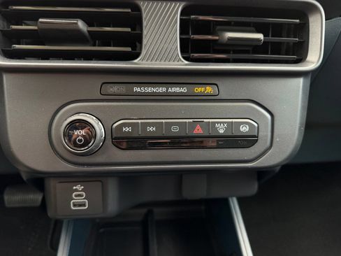 Used 2026 Ford Maverick XL AWD/4WD image 33