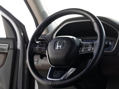 Used 2024 Honda Pilot Elite image 24