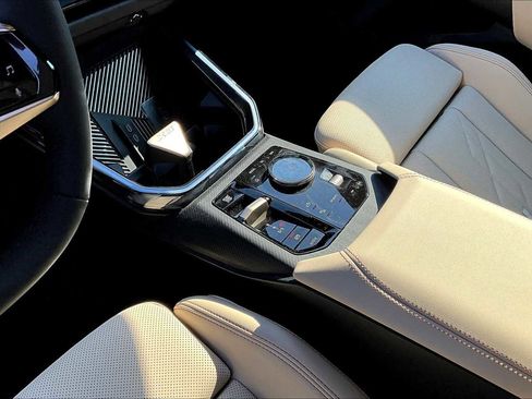 New 2025 BMW X3 xDrive30i w/ Convenience Package image 7