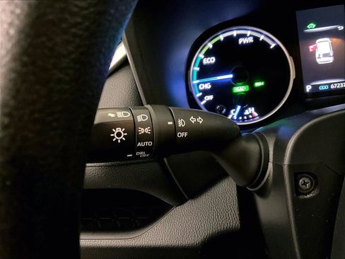 Used 2019 Toyota RAV4 XLE image 30