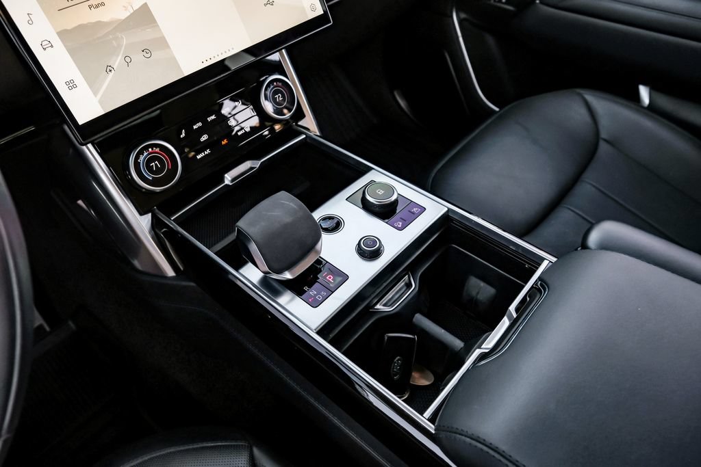 Used 2022 Land Rover Range Rover SE AWD/4WD image 19