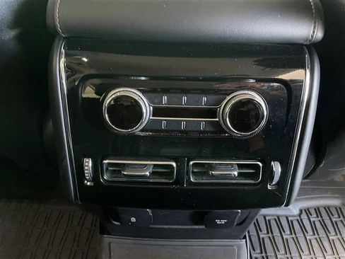 Used 2023 Lincoln Aviator AWD image 28