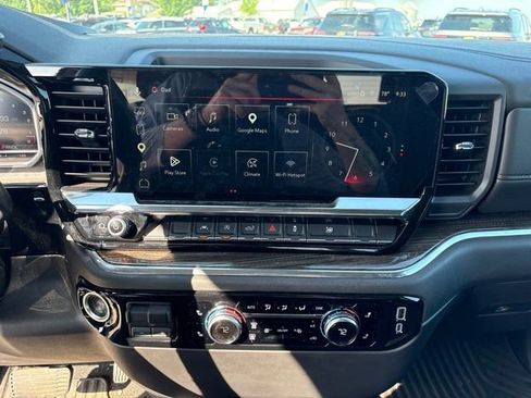 Used 2025 GMC Sierra 1500 Elevation AWD/4WD image 13
