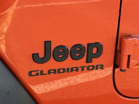 Used 2020 Jeep Gladiator Sport w/ Quick Order Package 24S image 28