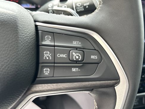 Used 2024 Jeep Grand Cherokee Limited 4xe image 27