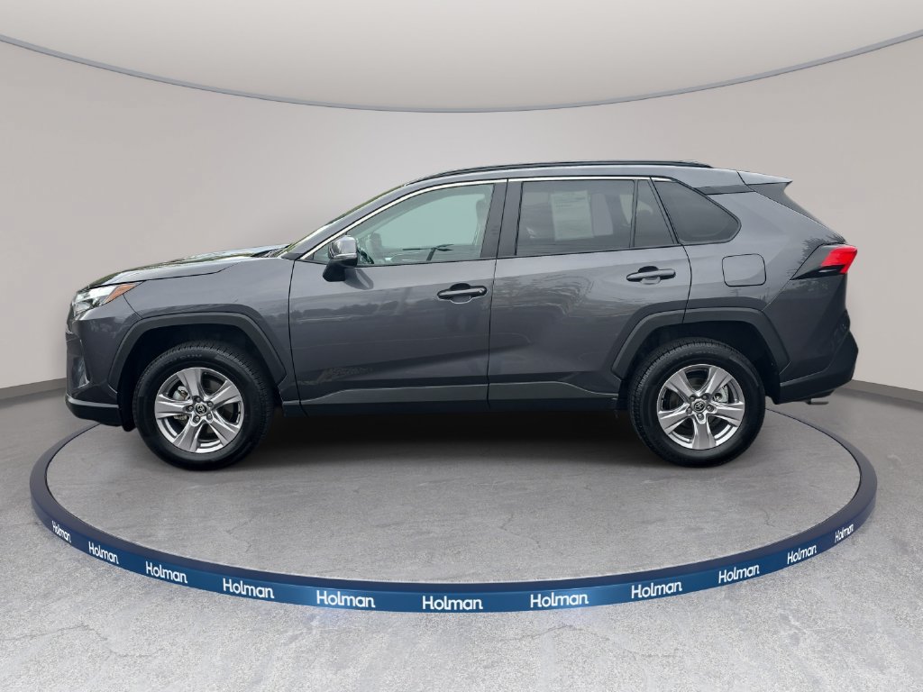 Used 2025 Toyota RAV4 XLE AWD/4WD image 9