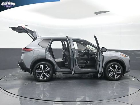 Used 2023 Nissan Rogue Platinum w/ Platinum Premium Package FWD image 27