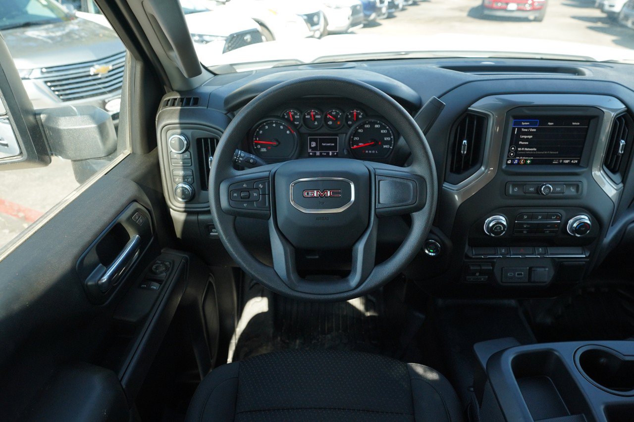 New 2026 GMC Sierra 2500 Pro AWD/4WD image 9