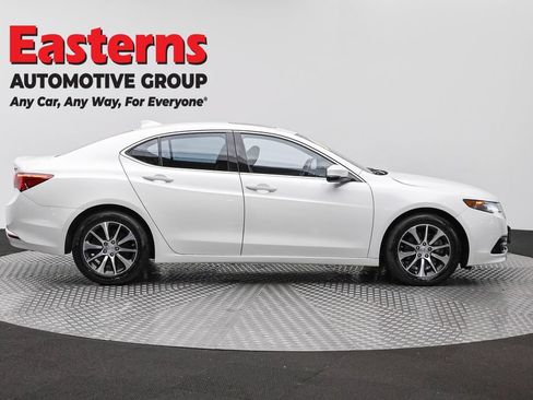 Used 2017 Acura TLX FWD image 4