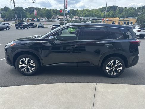 Used 2021 Nissan Rogue SV AWD/4WD image 5