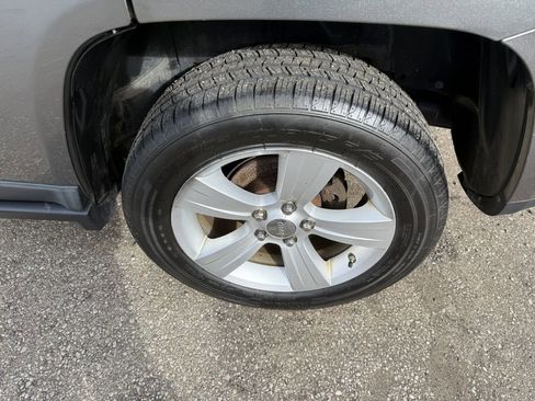 Used 2011 Jeep Compass Latitude image 5