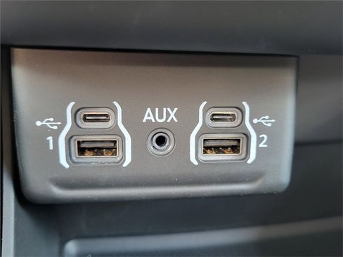 Used 2021 Dodge Durango SXT image 16