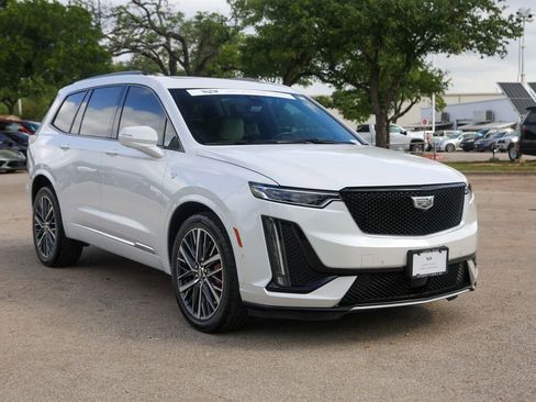 Certified 2023 Cadillac XT6 Sport w/ Technology Package image 6