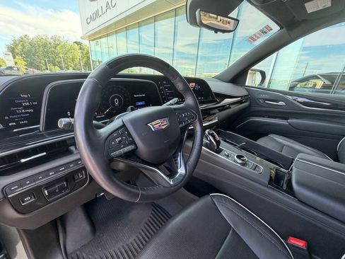 Used 2024 Cadillac Escalade Sport w/ LPO, ONYX Package AWD/4WD image 12