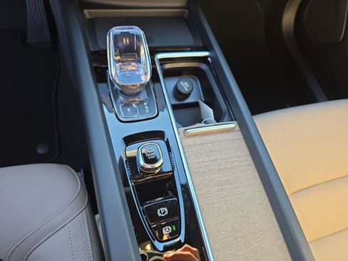 New 2026 Volvo XC60 T8 Plus w/ Protection Package Premier image 17