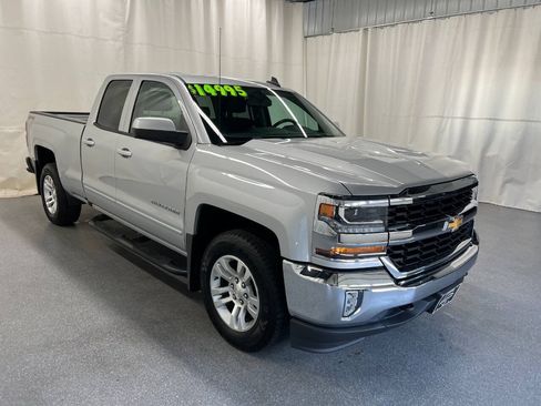 Used 2017 Chevrolet Silverado 1500 LT w/ All Star Edition AWD/4WD image 3