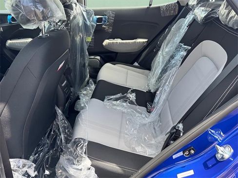 New 2025 Hyundai Venue SEL image 7