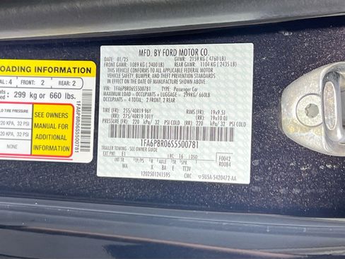 Used 2025 Ford Mustang Dark Horse image 29