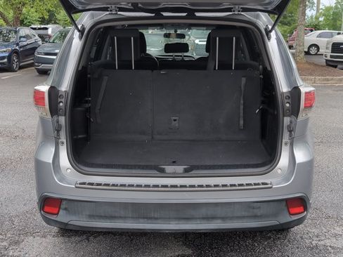 Used 2014 Toyota Highlander LE FWD image 7