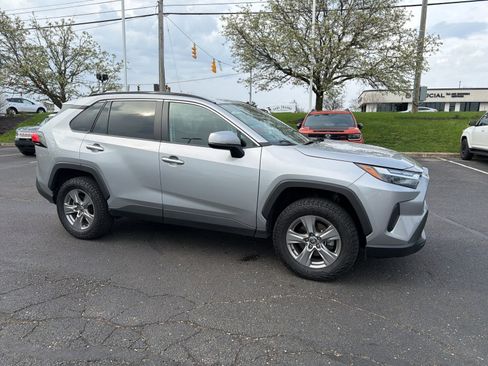 Used 2023 Toyota RAV4 XLE image 28