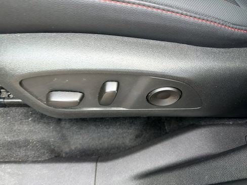 Used 2025 Chevrolet Traverse Z71 w/ Driver Confidence Package image 16