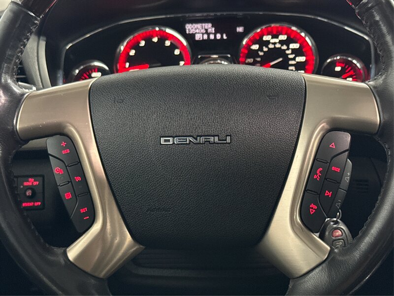 Used 2016 GMC Acadia Denali AWD/4WD image 16