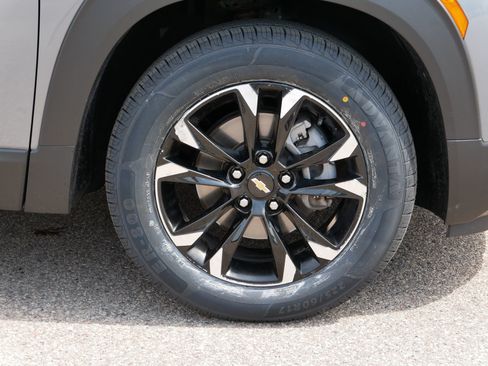Used 2022 Chevrolet TrailBlazer LT FWD image 15